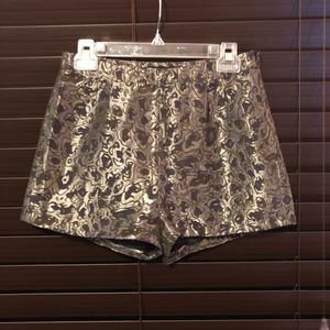 NWT never worn beautiful short